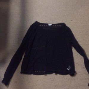 Long sleeved shirt.